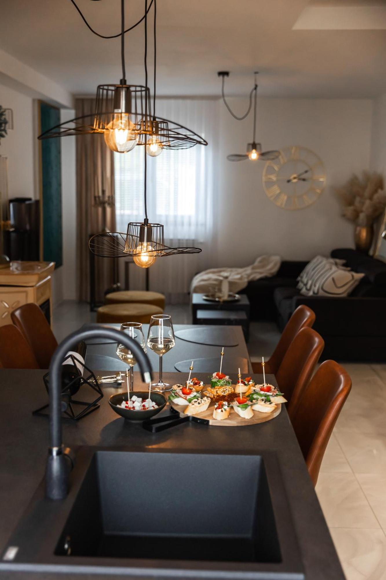 Deluxe Apartment Roma Imotski Ngoại thất bức ảnh